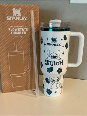 Stanley Disney Stitch H2.0 Quencher 40 Oz Tumbler,